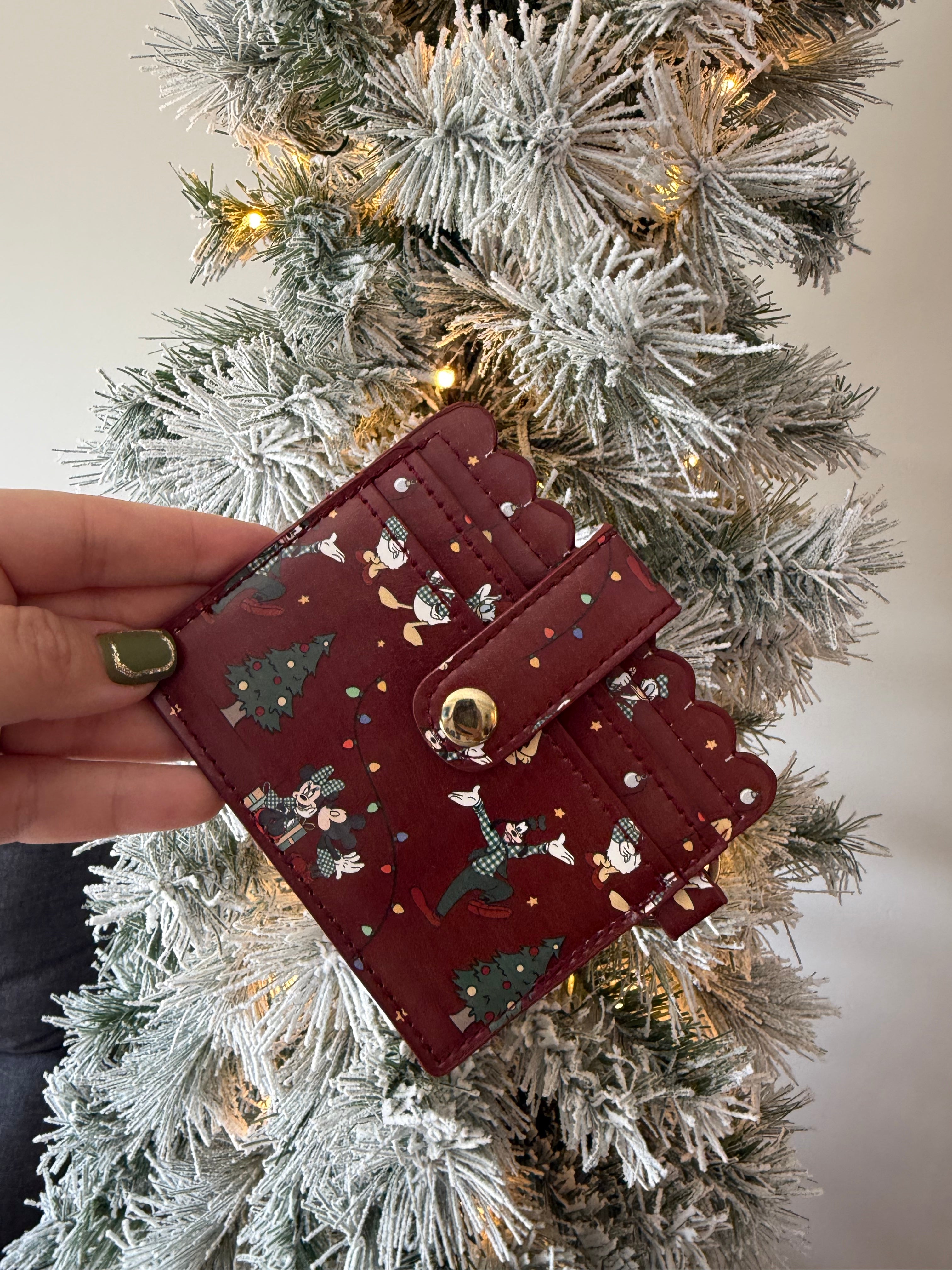 Christmas at the Park Scalloped Wallet